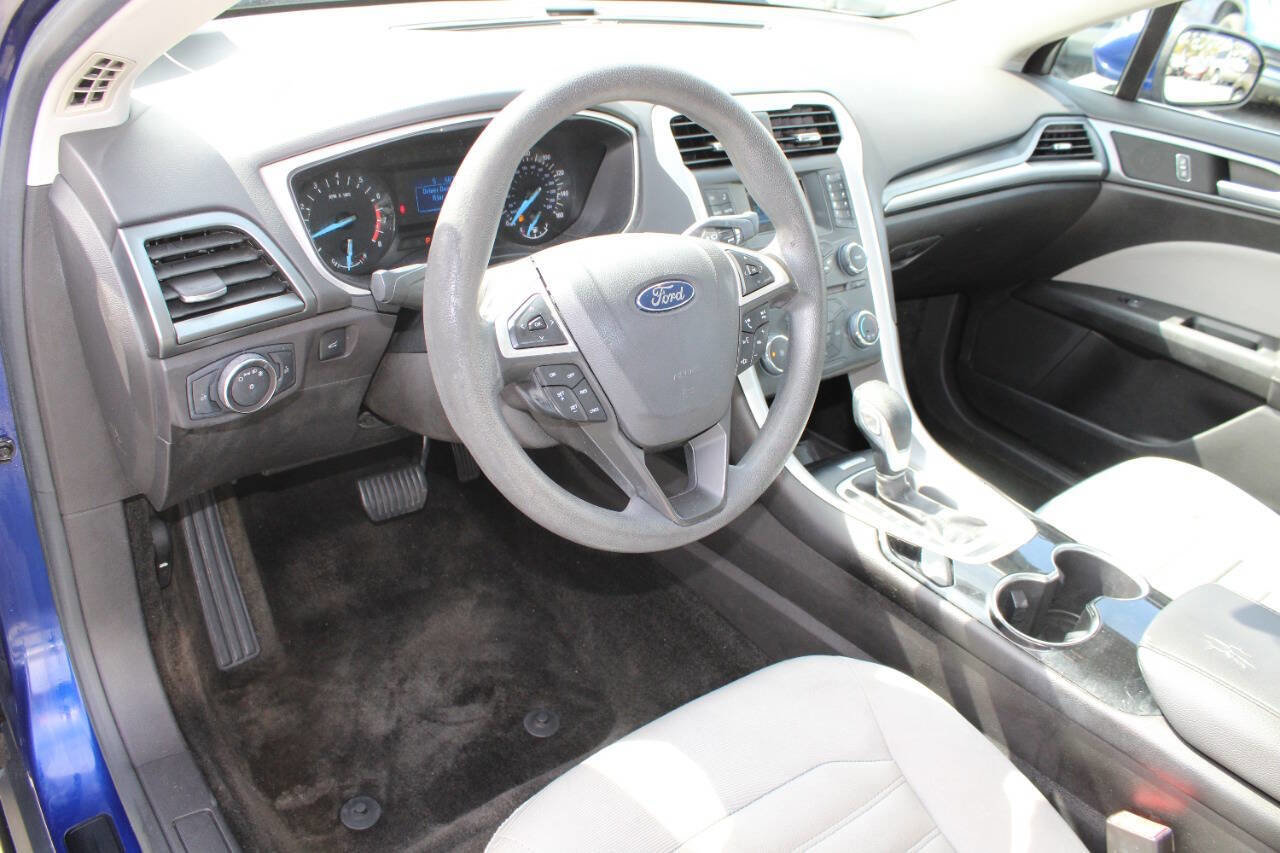Used 2015 Ford Fusion S FWD image 13