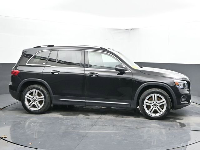 Used 2023 Mercedes-Benz GLB 250 4MATIC image 11