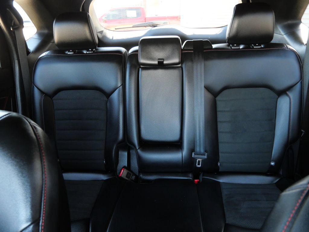 Used 2021 Ford Edge ST-Line FWD image 15