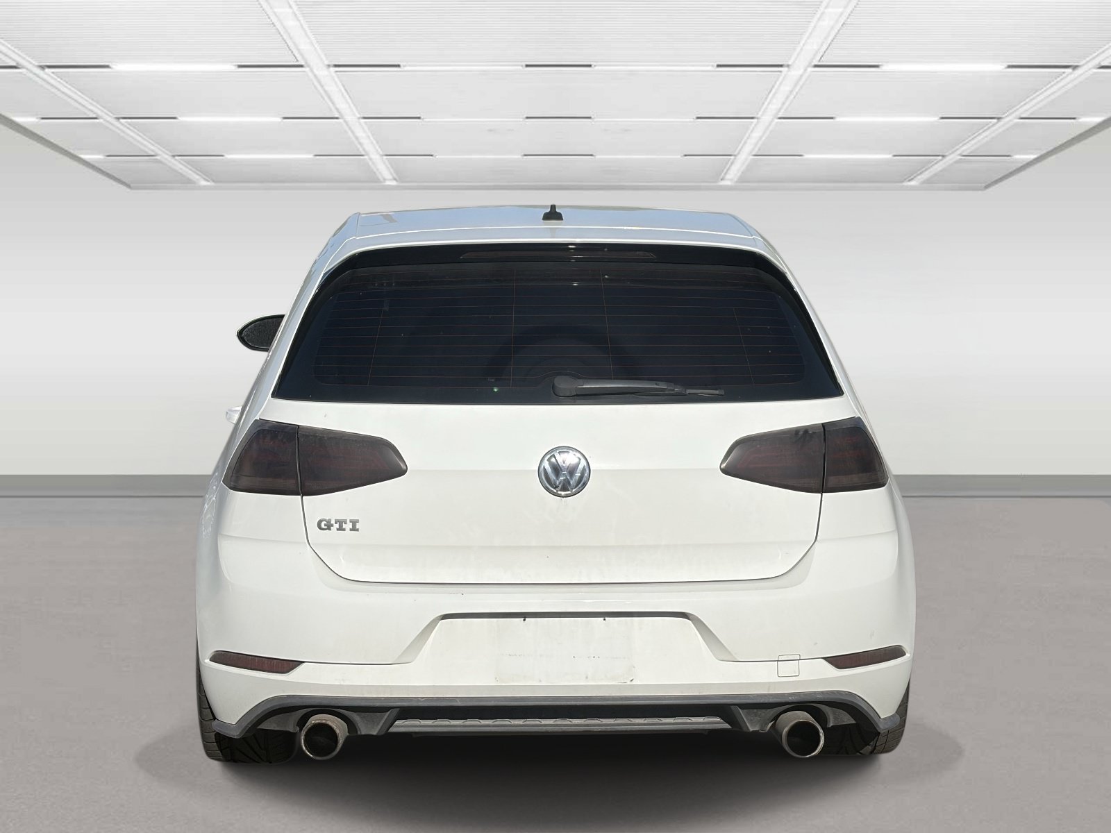 Used 2018 Volkswagen GTI S FWD image 4