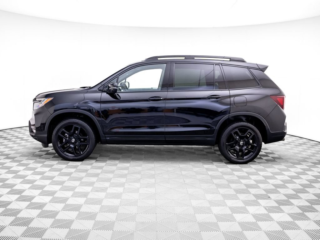 Certified 2024 Honda Passport Black Edition image 2