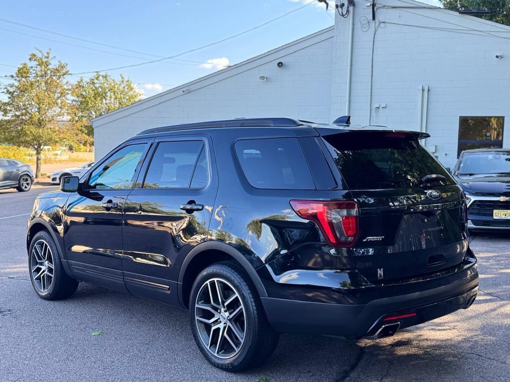 Used 2016 Ford Explorer Sport AWD/4WD image 4