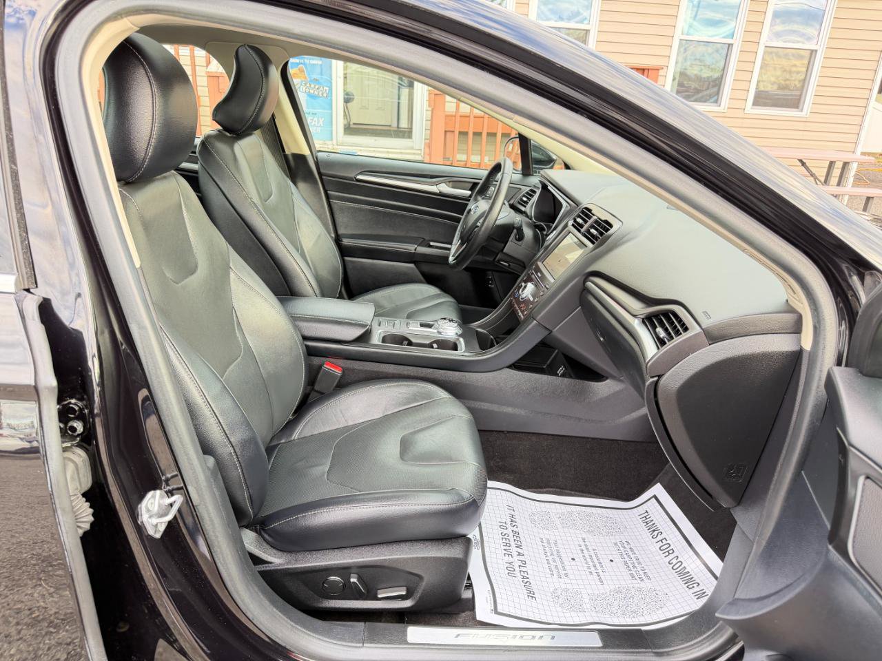 Used 2019 Ford Fusion Energi Titanium FWD image 41
