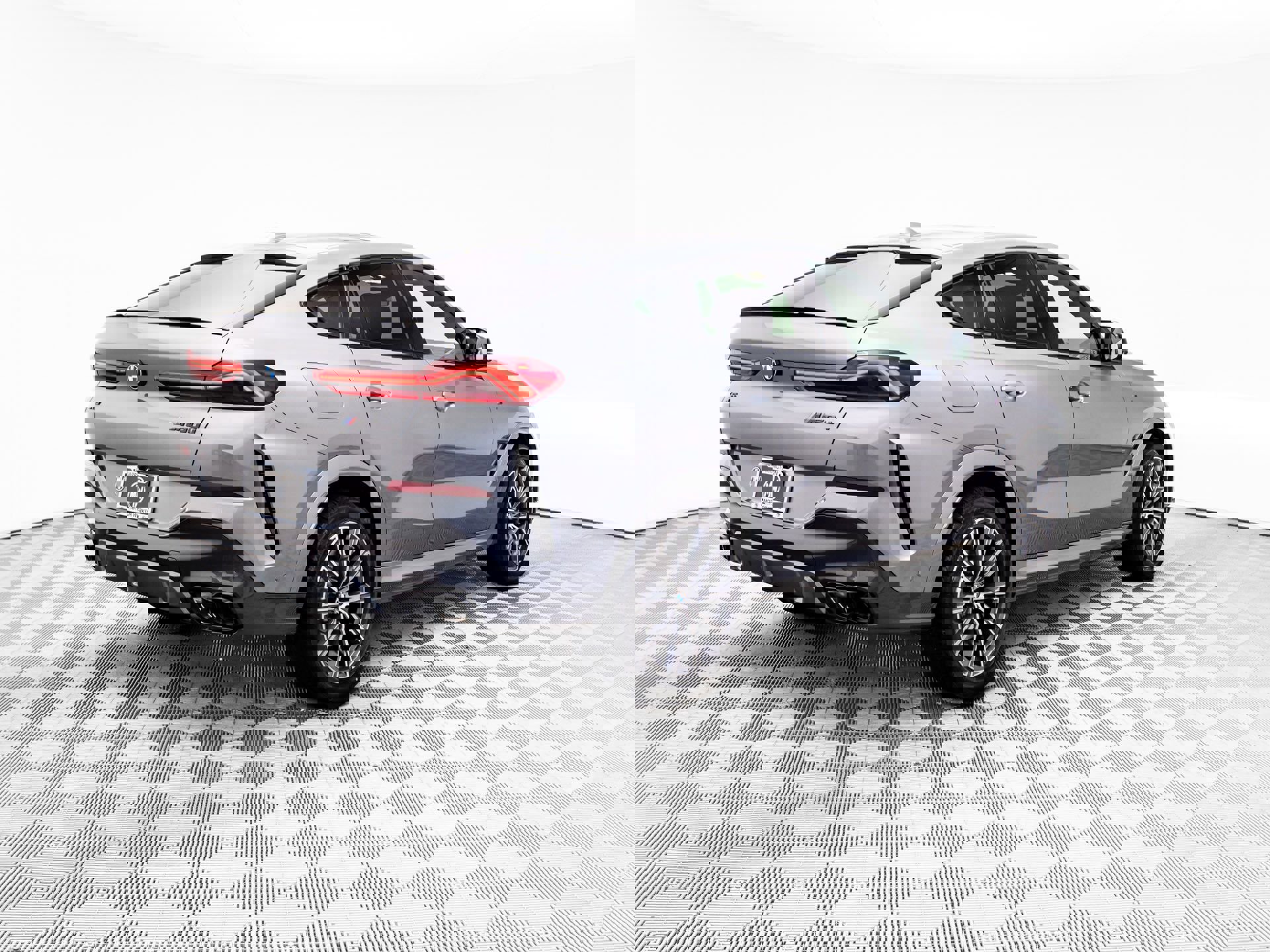 New 2026 BMW X6 M60i image 5