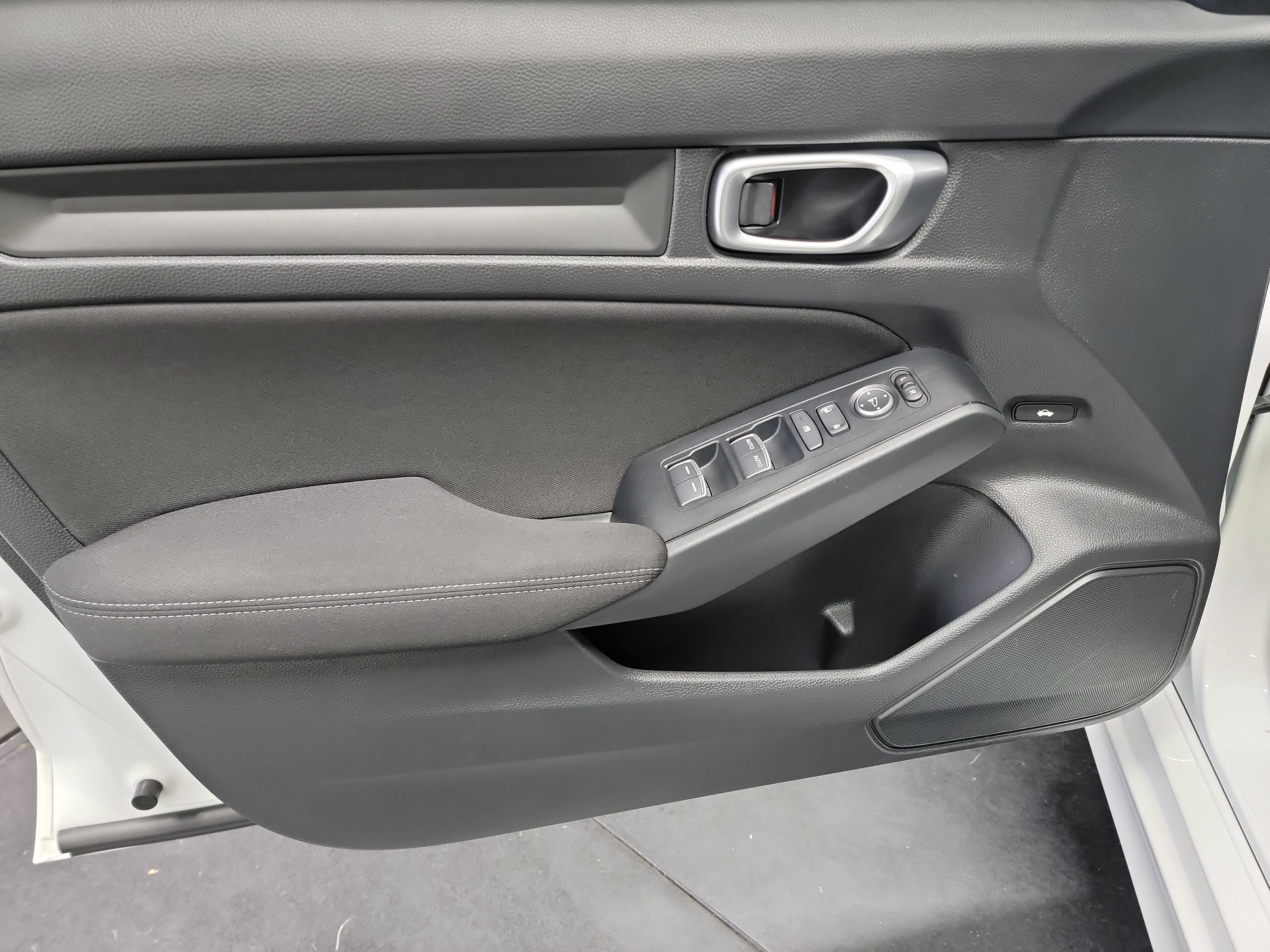 Used 2024 Honda Civic Sport image 13