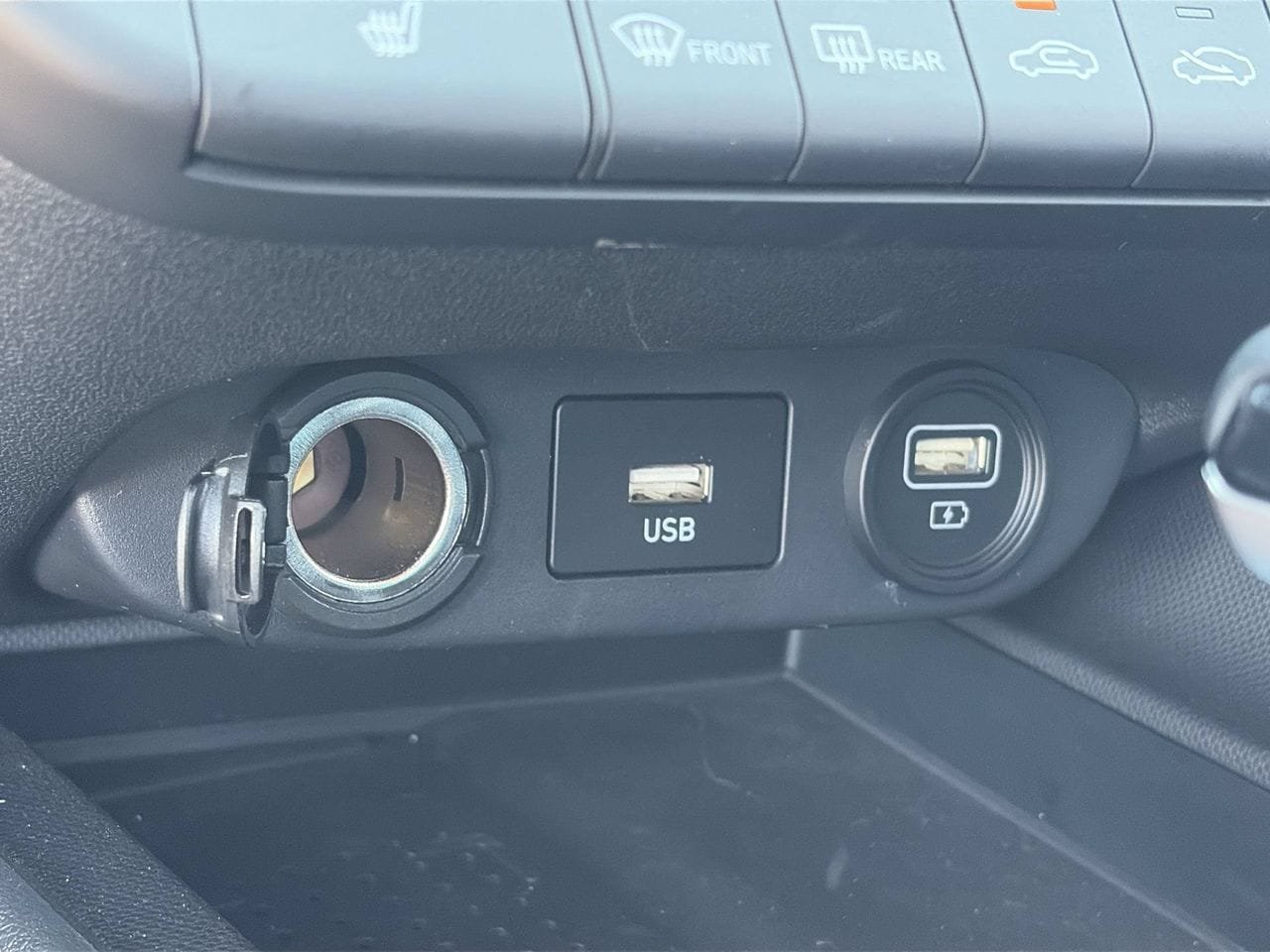Certified 2023 Hyundai Elantra Limited FWD image 28