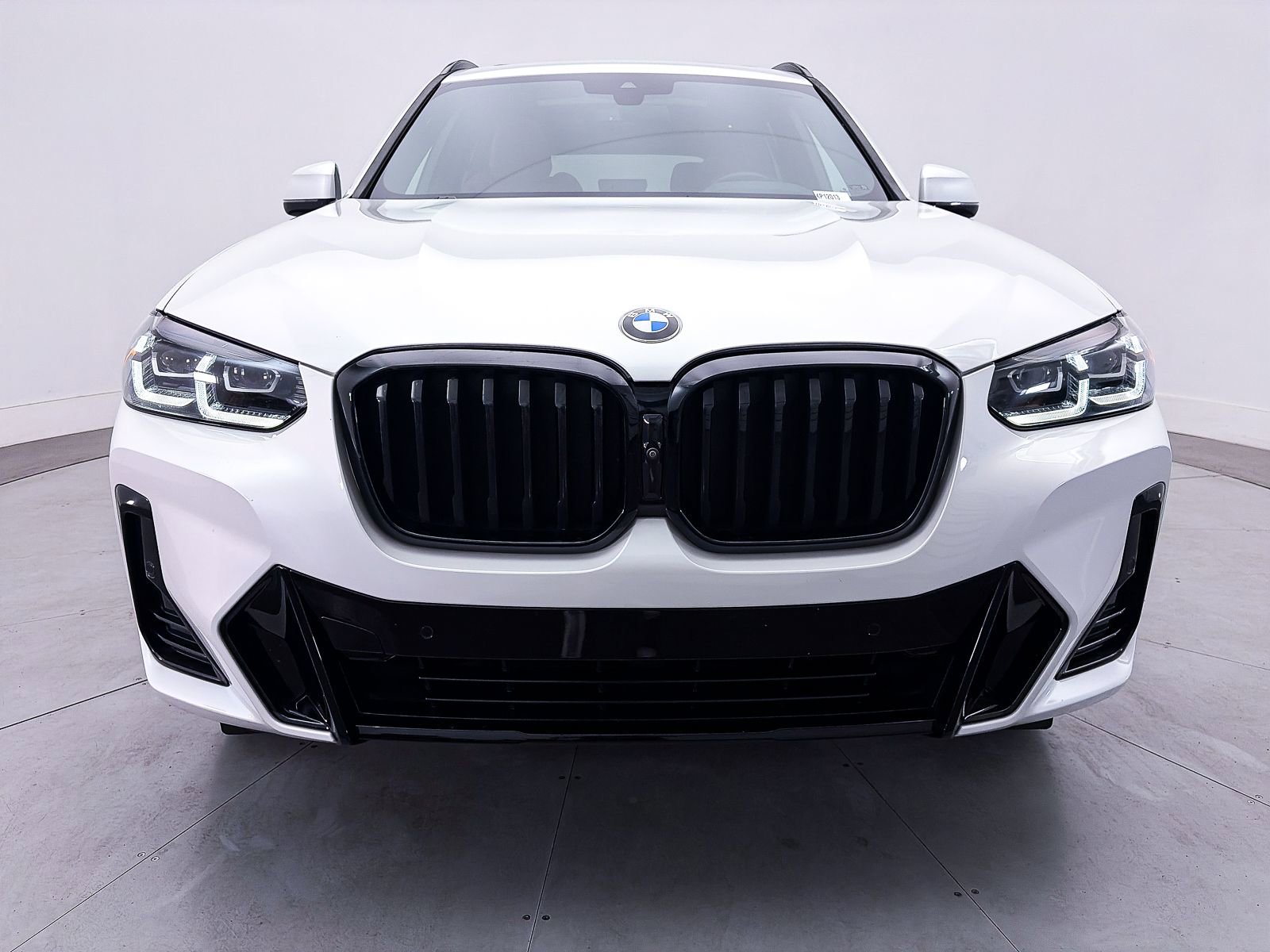 Used 2024 BMW X3 sDrive30i w/ M Sport Package RWD image 13
