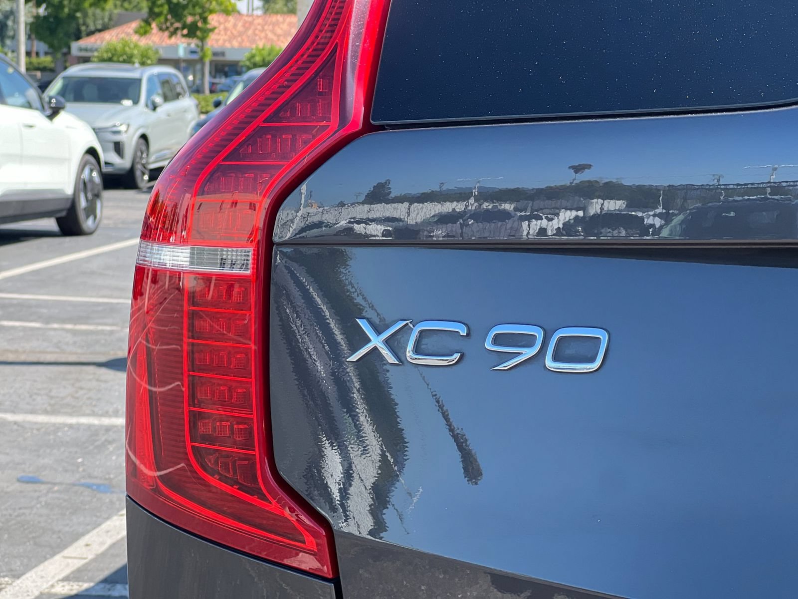 Certified 2023 Volvo XC90 T8 Ultimate w/ Lounge Package AWD/4WD image 33