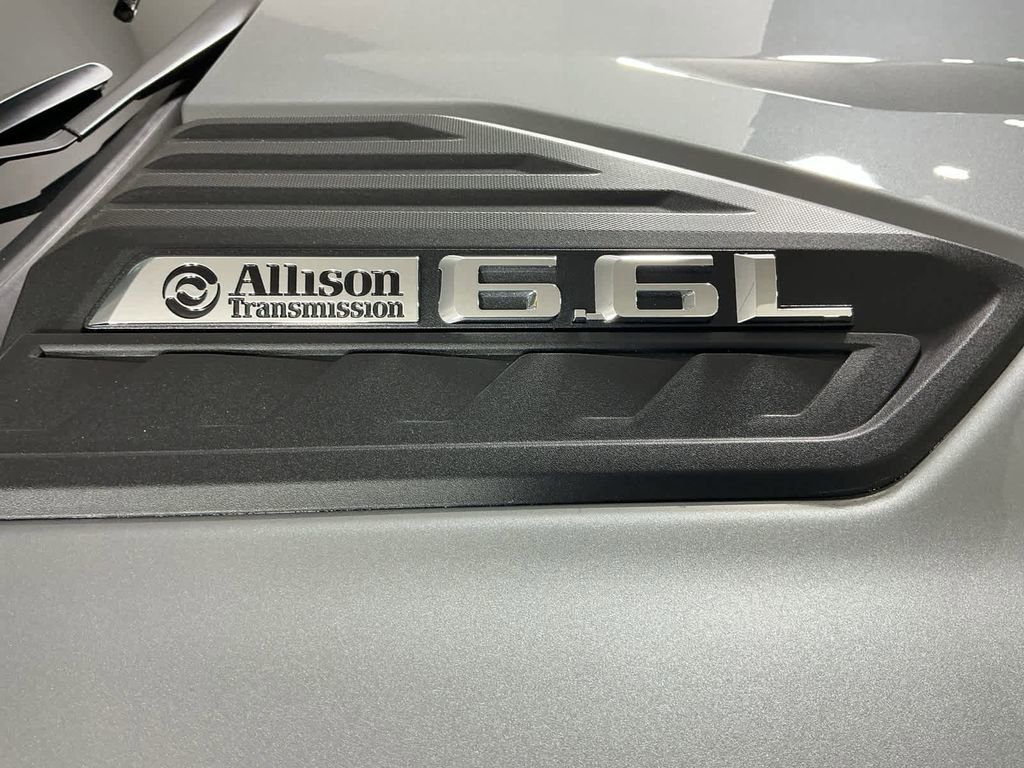 Used 2025 Chevrolet Silverado 2500 LT w/ All Star Edition image 5