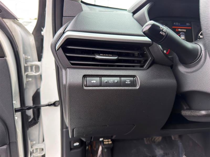 Used 2025 Nissan Altima 2.5 S FWD image 15