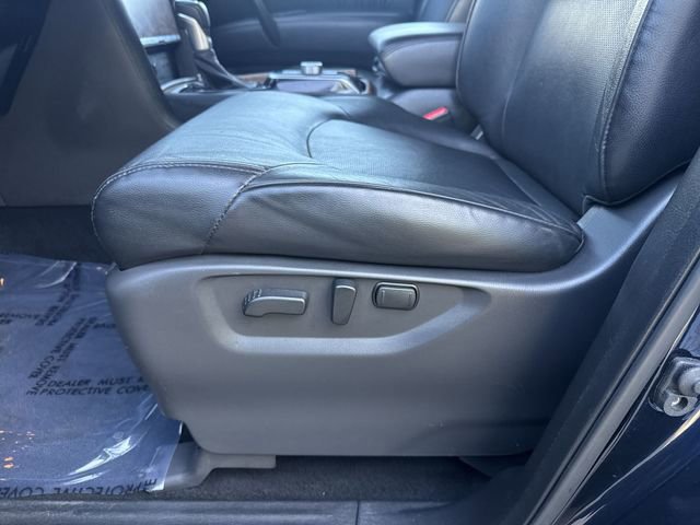 Used 2024 Nissan Armada SL w/ Captain's Chairs Package image 31