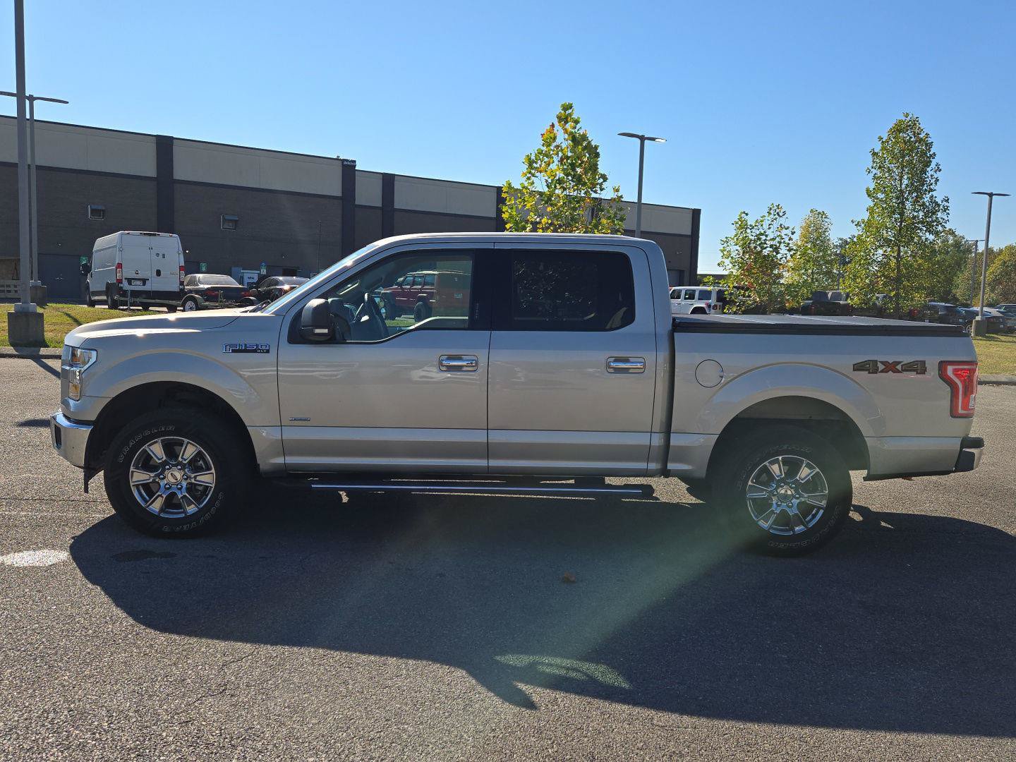 Used 2017 Ford F150 XLT w/ Equipment Group 302A Luxury AWD/4WD image 4