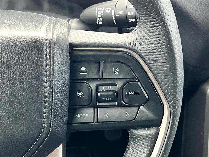 Used 2025 Toyota Sequoia SR5 image 23