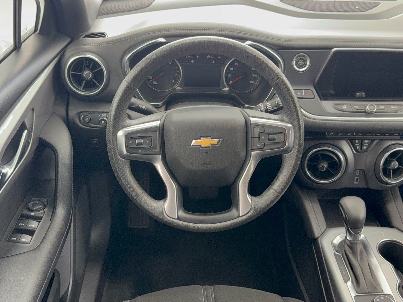 Used 2021 Chevrolet Blazer LT w/ LPO, Black Accent Package FWD image 10