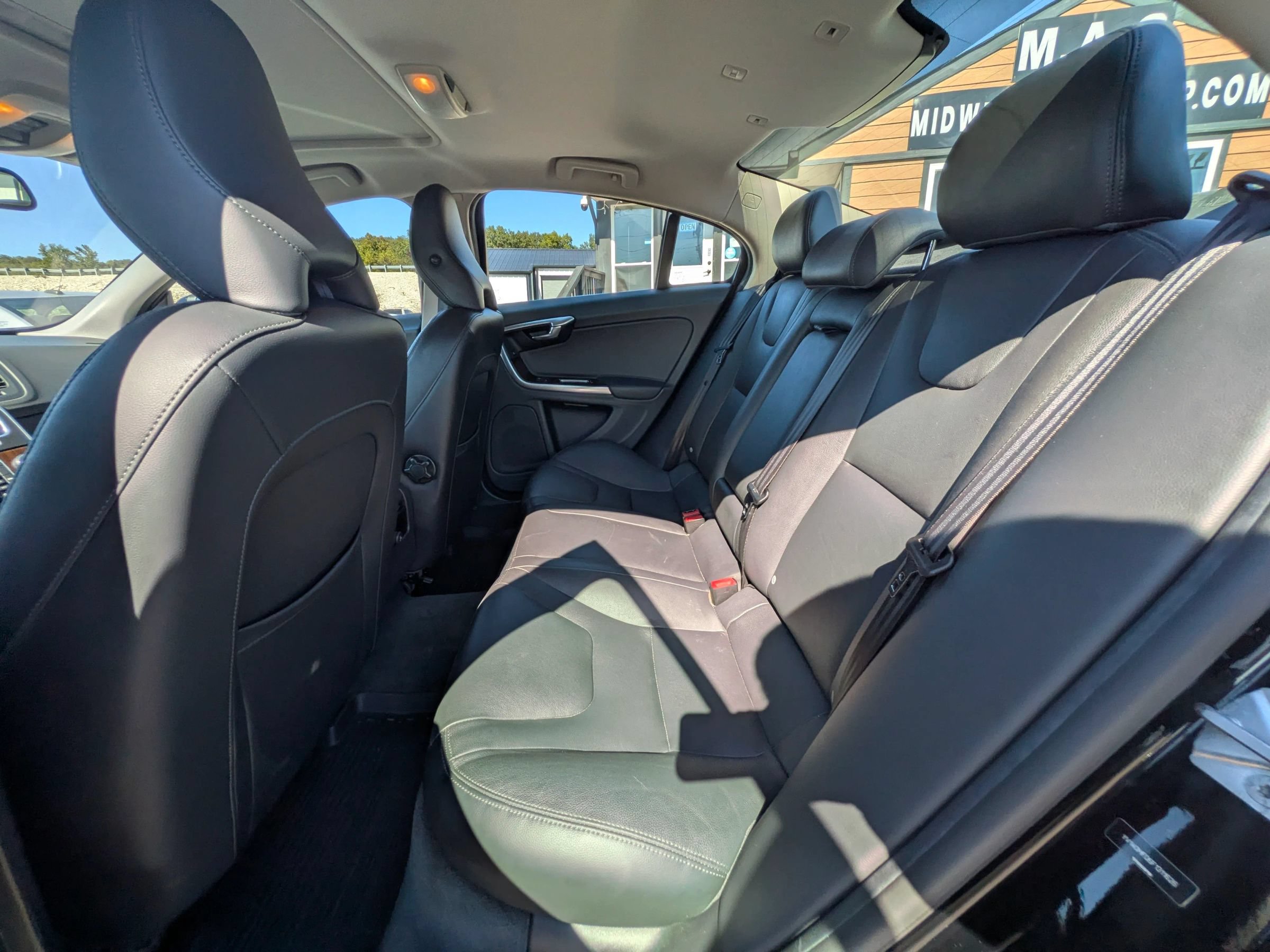 Used 2015 Volvo S60 T5 Platinum FWD image 28