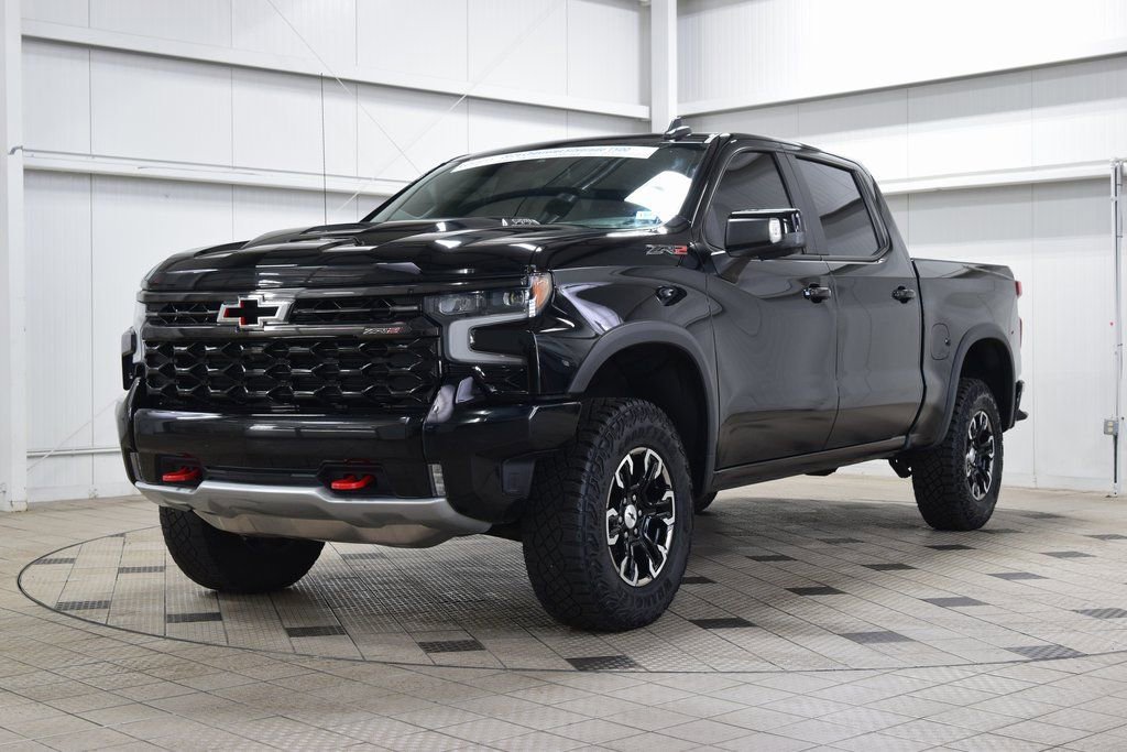 Used 2024 Chevrolet Silverado 1500 ZR2 image 3