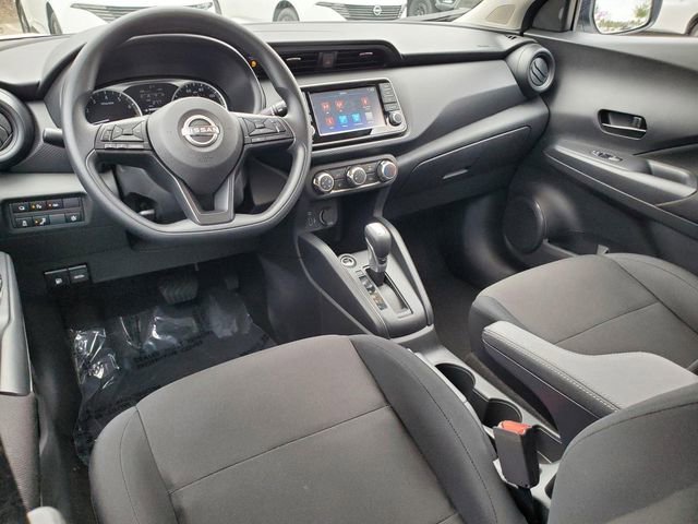 Certified 2025 Nissan Kicks Play S image 14
