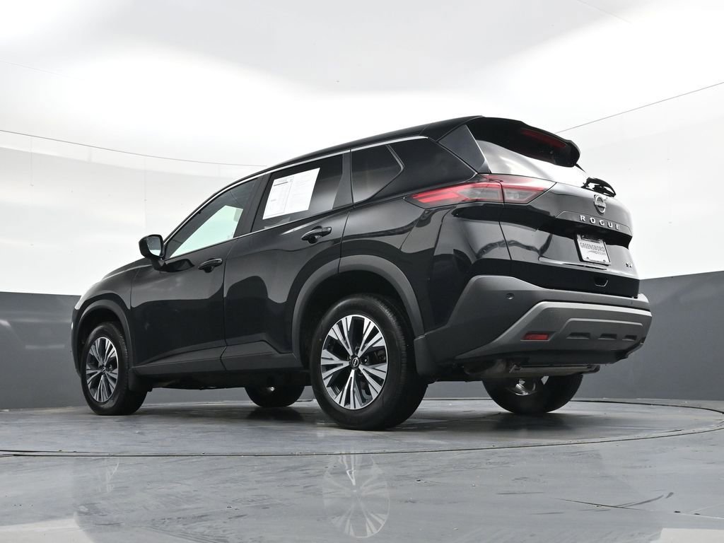 Used 2023 Nissan Rogue SV image 39