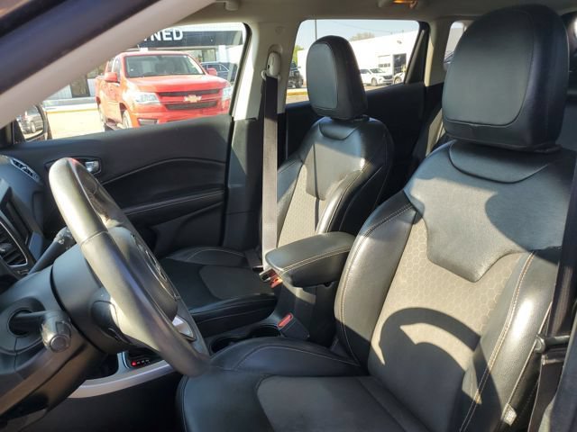 Used 2021 Jeep Compass Latitude FWD image 5