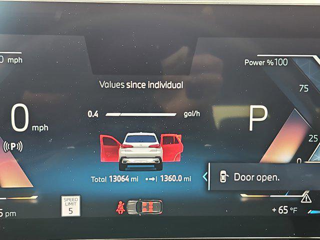 Used 2025 BMW X5 sDrive40i w/ Premium Package image 19