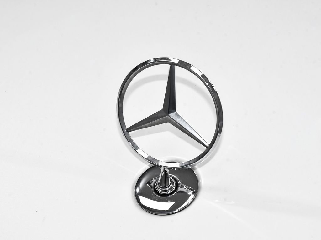Used 2022 Mercedes-Benz S 580 4MATIC Sedan image 95