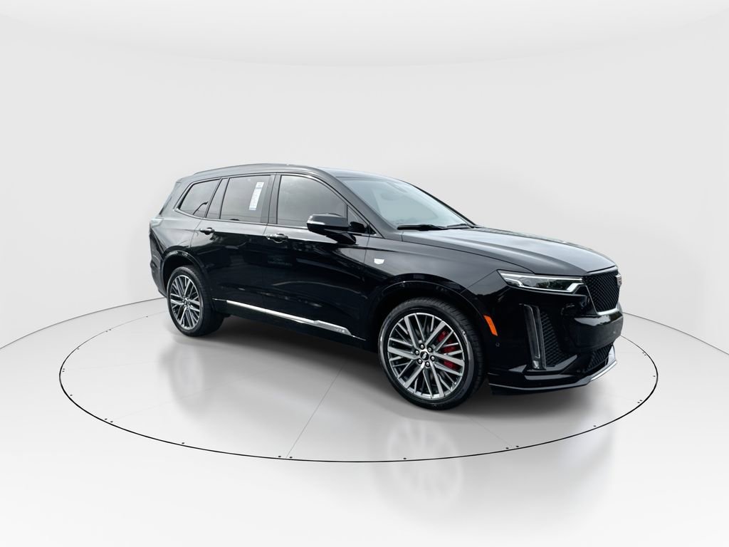 Used 2025 Cadillac XT6 Sport w/ Technology Package image 2