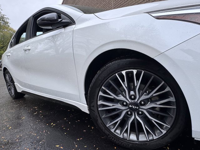 Used 2023 Kia Forte GT-Line w/ GT-Line Premium Package image 7