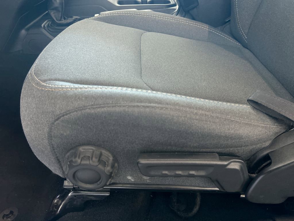Used 2024 Jeep Wrangler Sport S image 12
