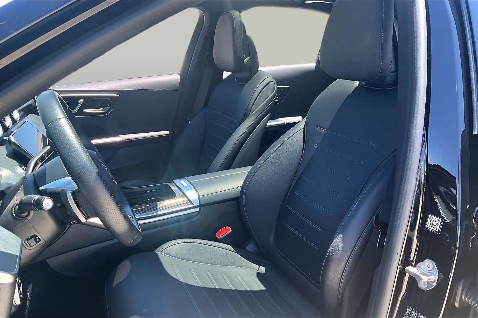 Used 2023 Mercedes-Benz C 300 Sedan image 7