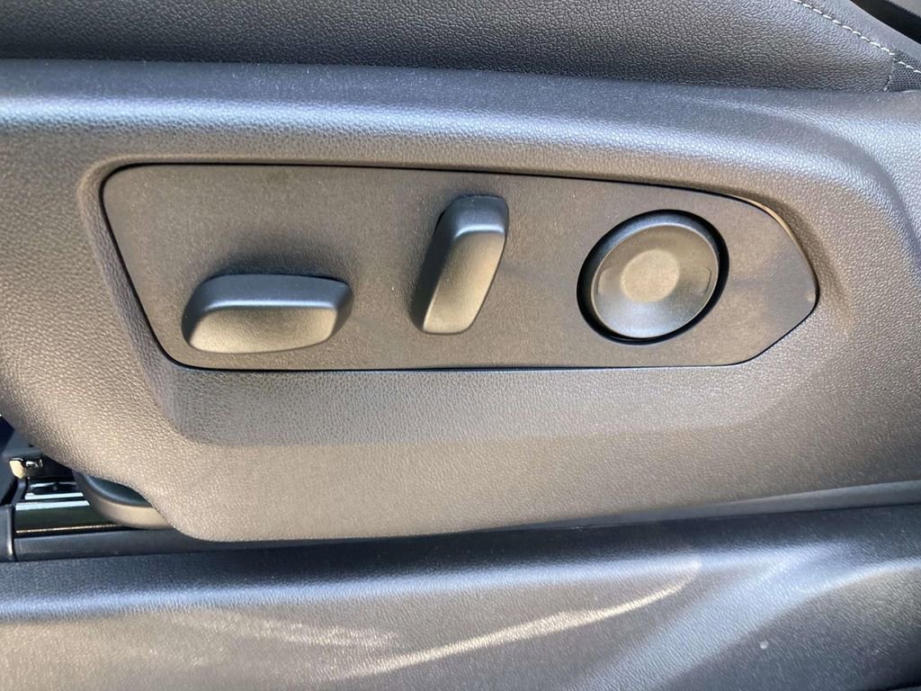 New 2026 GMC Sierra 1500 SLT w/ SLT Premium Plus Package image 17