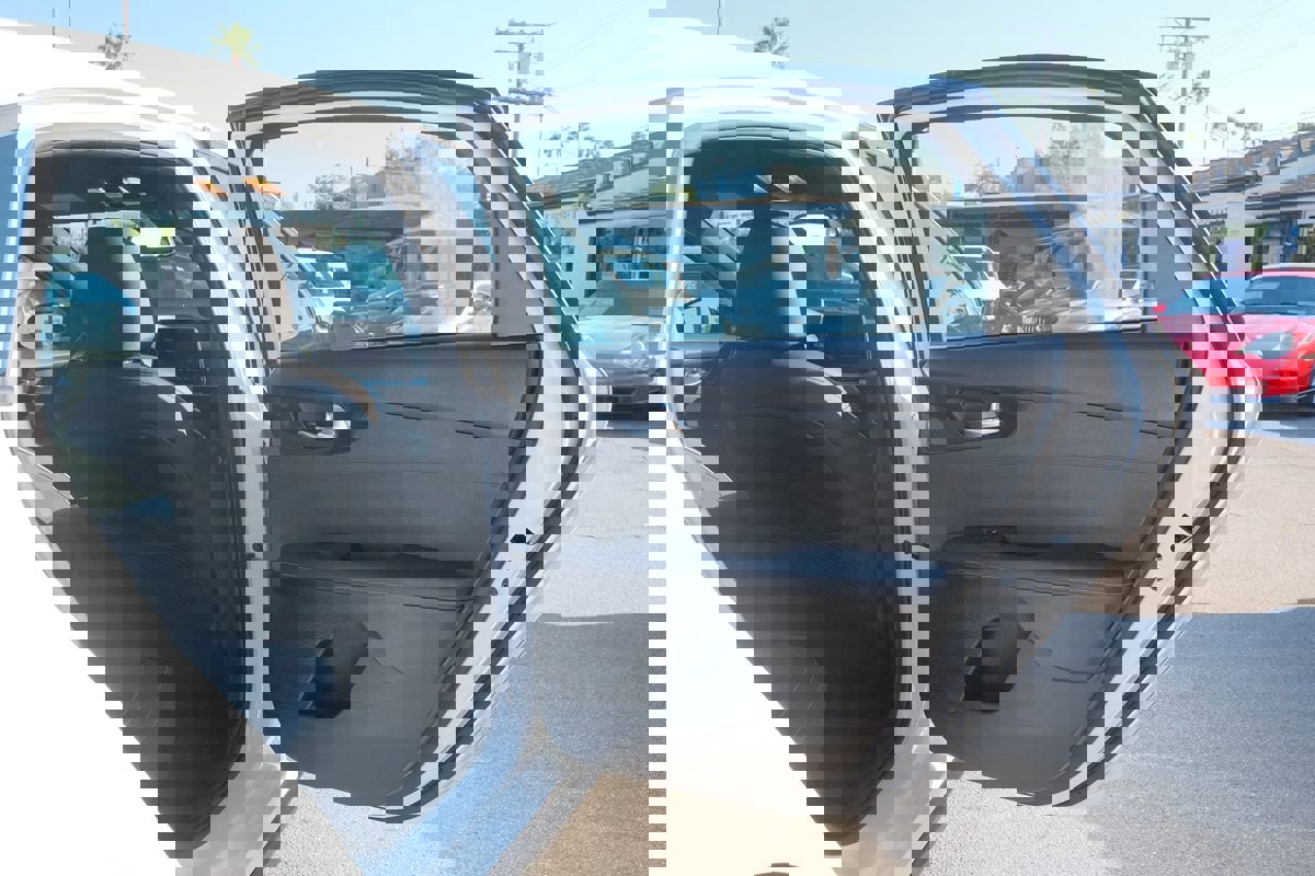 Used 2023 Kia Forte GT-Line image 30