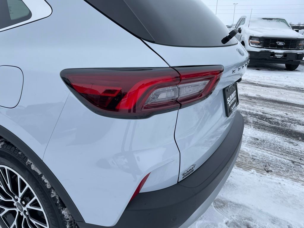 New 2026 Ford Escape SE image 43