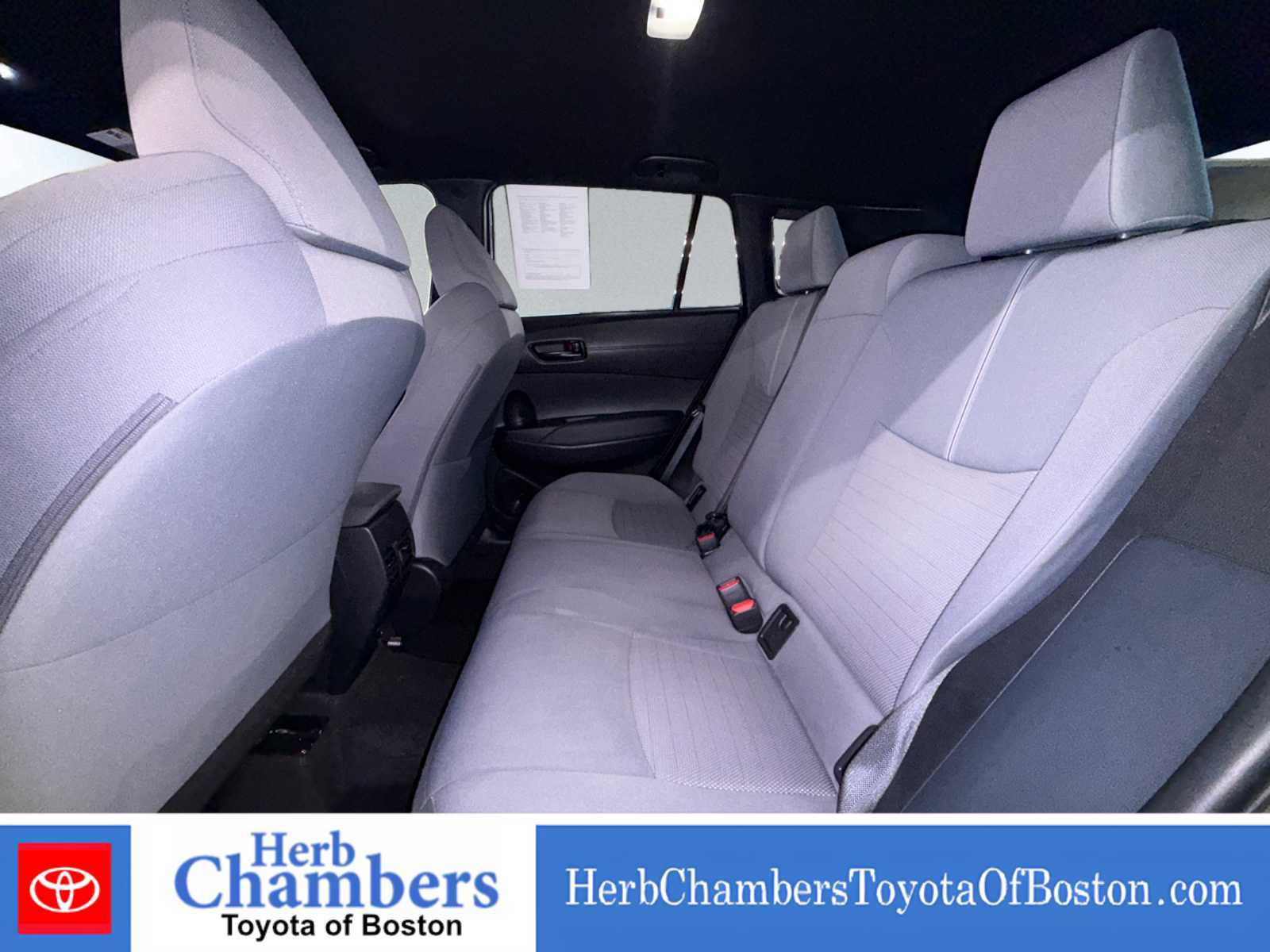 Used 2023 Toyota Corolla Cross AWD Hybrid image 17