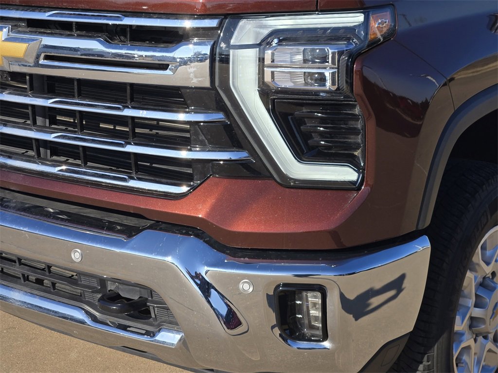 Used 2024 Chevrolet Silverado 2500 LTZ w/ LTZ Plus Package image 30