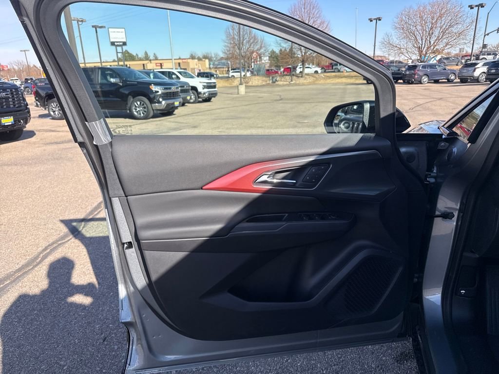 New 2026 Chevrolet Equinox EV RS image 10