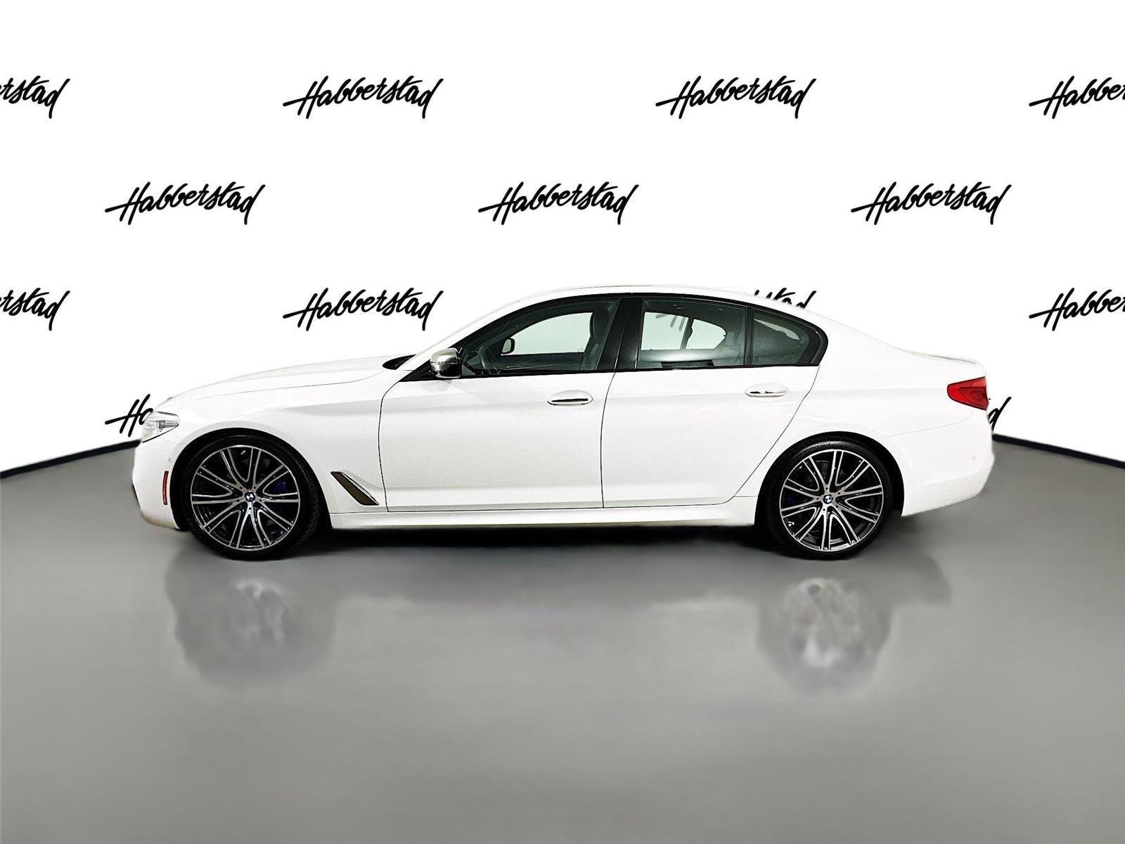 Used 2018 BMW M550i xDrive image 8