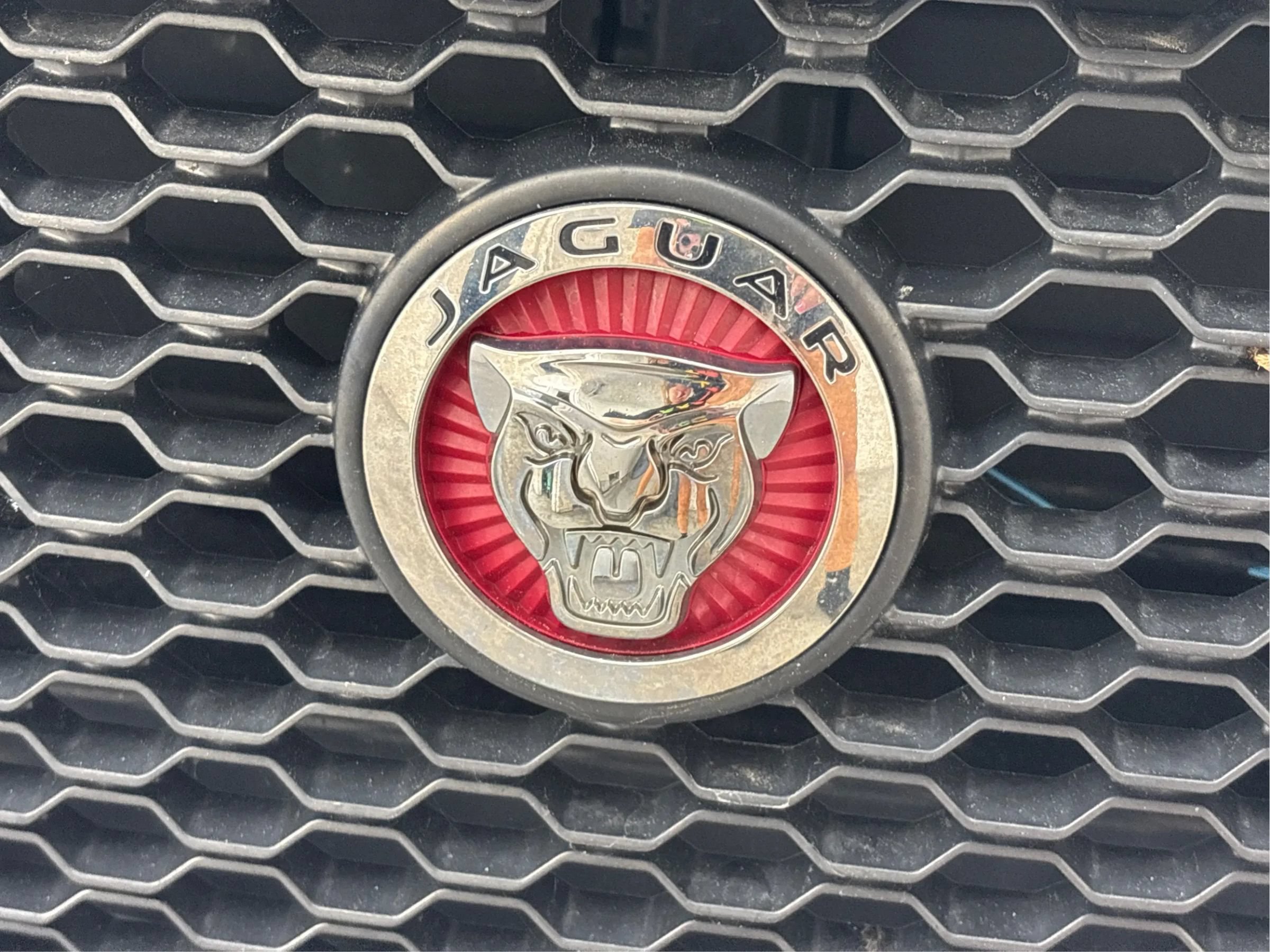 Used 2018 Jaguar XE Prestige AWD/4WD image 34