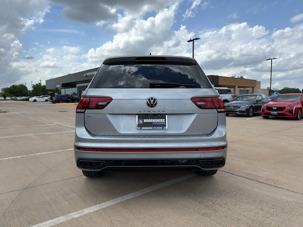 Used 2022 Volkswagen Tiguan SE R-Line FWD image 7