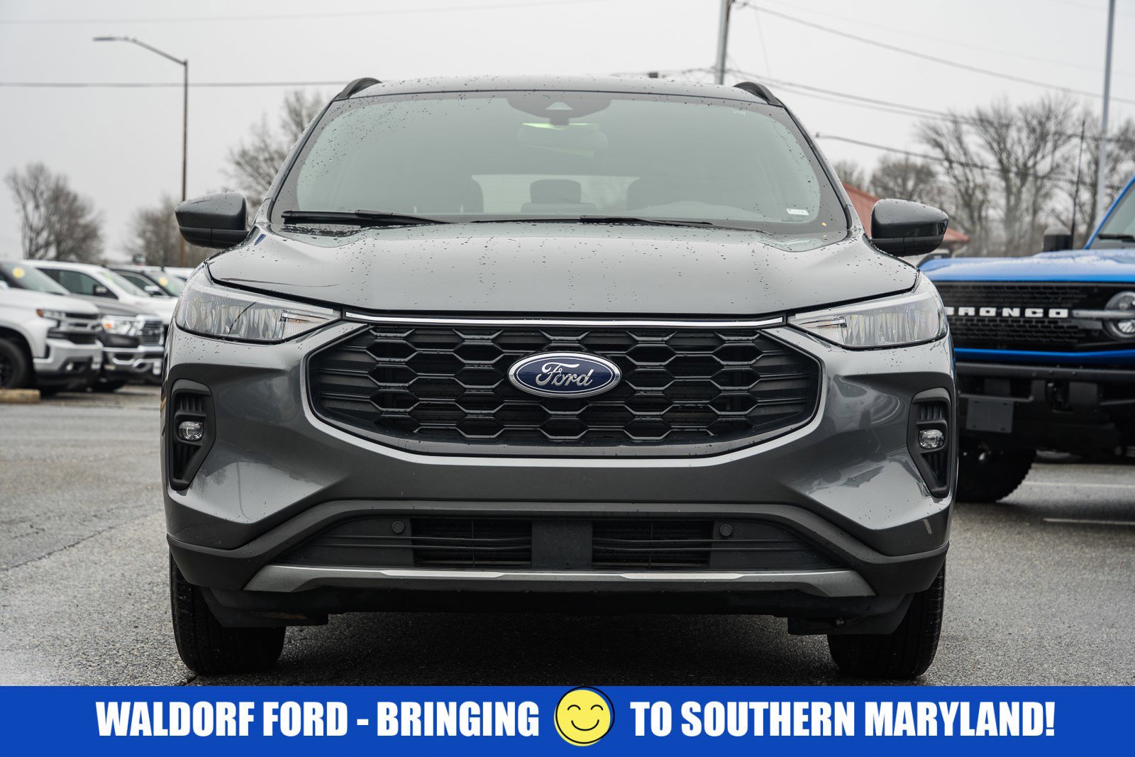Used 2025 Ford Escape ST-Line Select AWD/4WD image 2