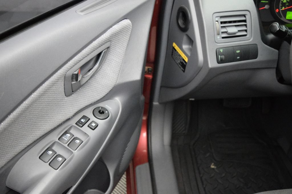 Used 2005 Hyundai Tucson GL FWD image 27