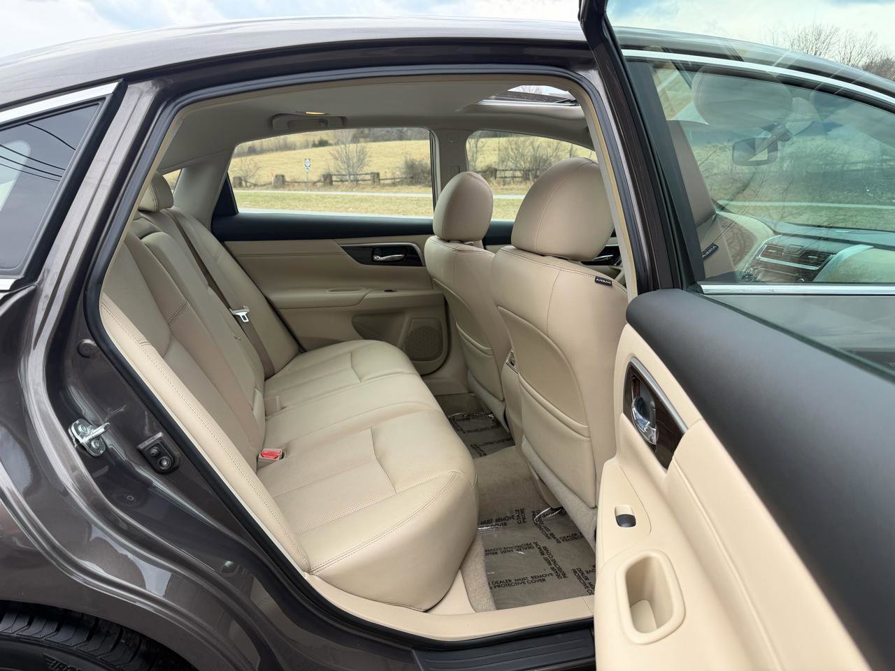 Used 2013 Nissan Altima 2.5 SL w/ Technology Pkg FWD image 22