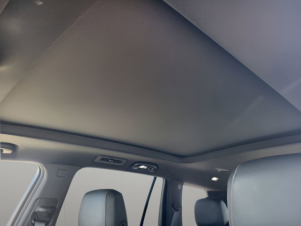Used 2024 Cadillac XT6 Sport image 15