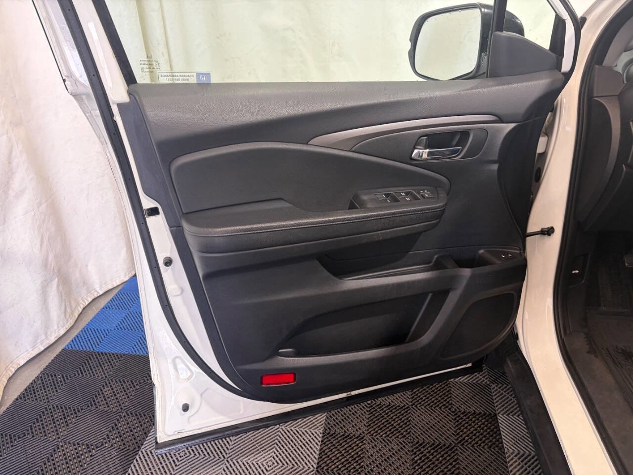 Used 2017 Honda Pilot EX-L image 8