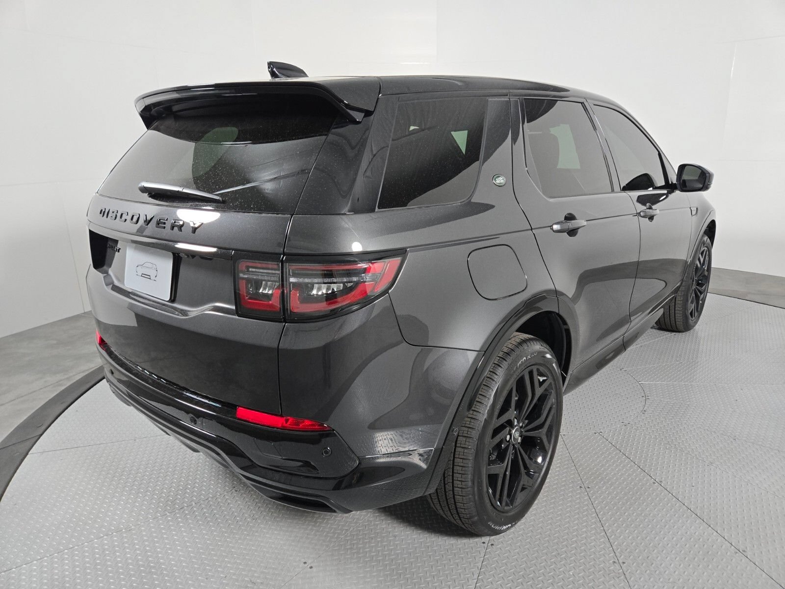 New 2026 Land Rover Discovery Sport Landmark AWD/4WD image 2