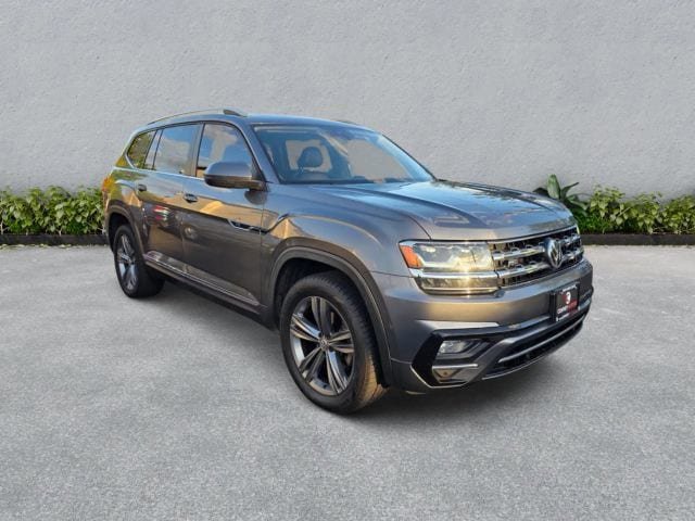 Used 2019 Volkswagen Atlas SEL R-Line AWD/4WD image 4