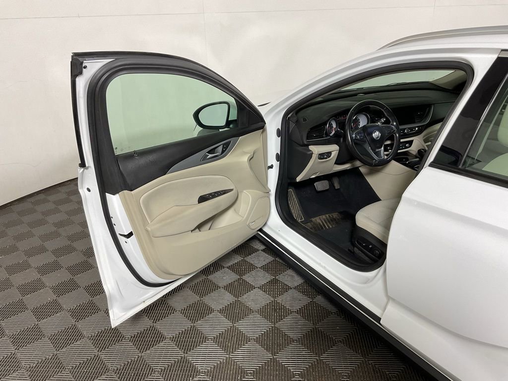 Used 2018 Buick Regal Preferred w/ Sights and Sounds Package image 18
