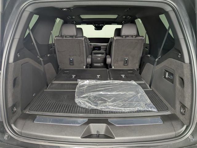 Used 2026 Cadillac Escalade Sport w/ Touring Package image 24