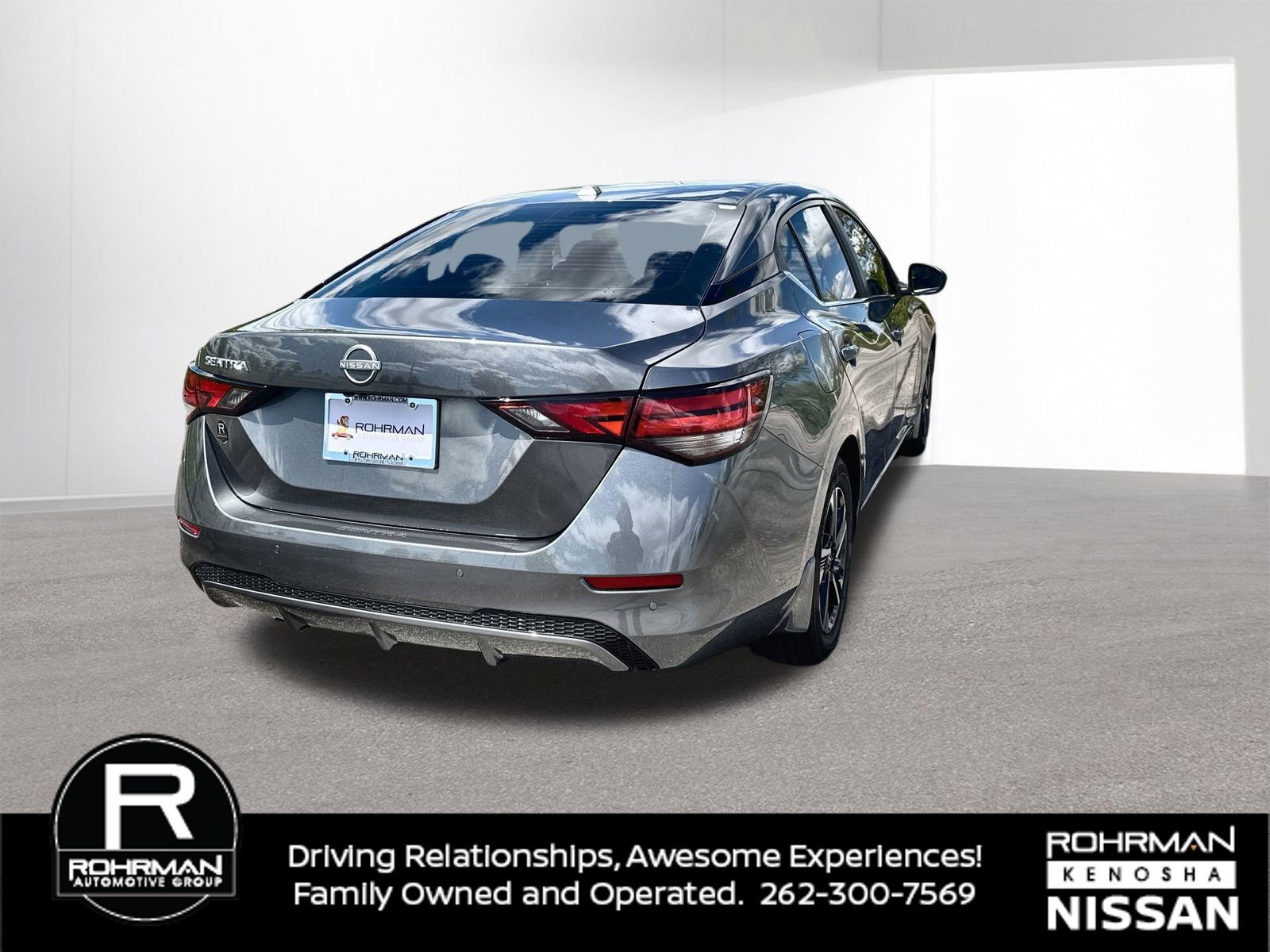 Used 2025 Nissan Sentra SV w/ Trunk Package FWD image 5