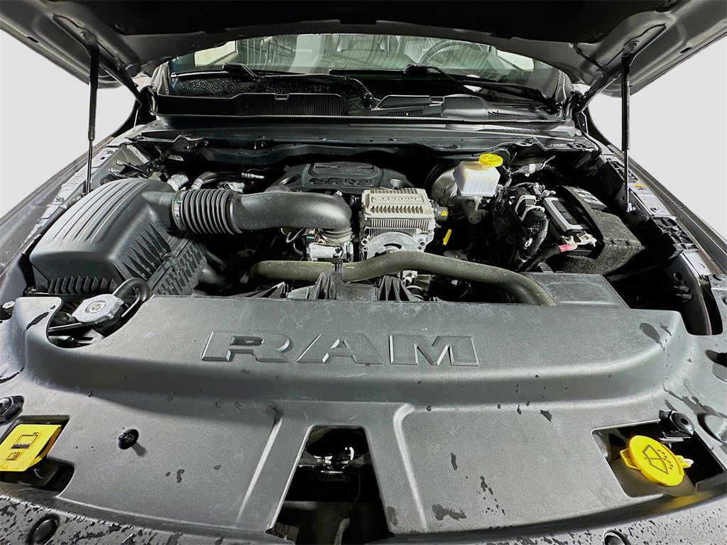 Used 2024 RAM 1500 Laramie image 33