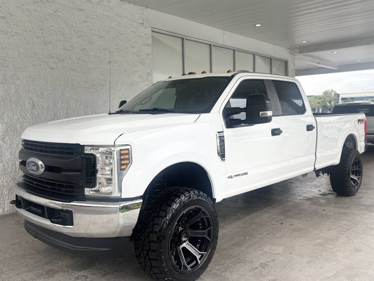 Used 2019 Ford F250 XL w/ Power Equipment Group AWD/4WD image 21